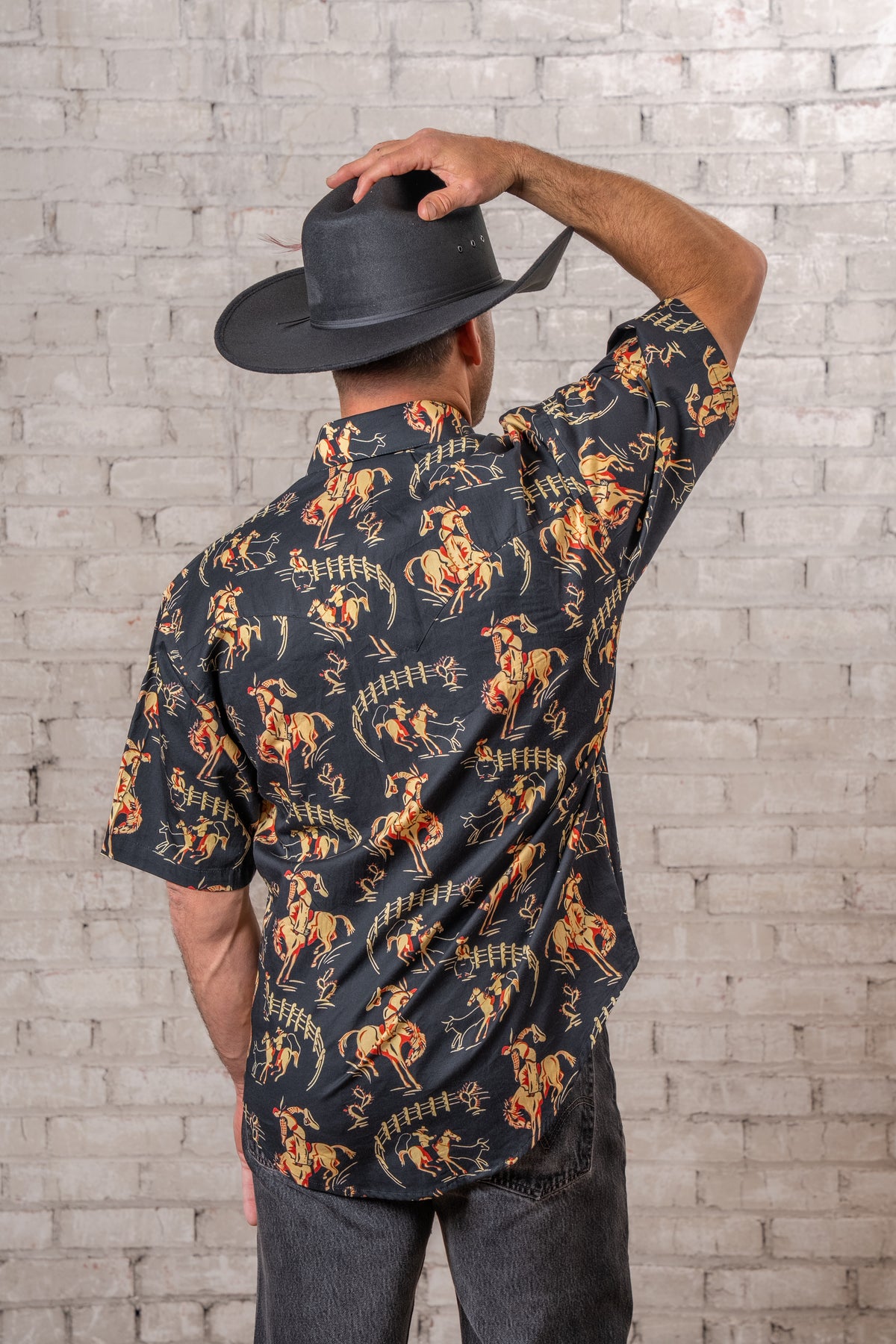Men's Vintage Black Short Sleeve Bronc Print Western Shirt