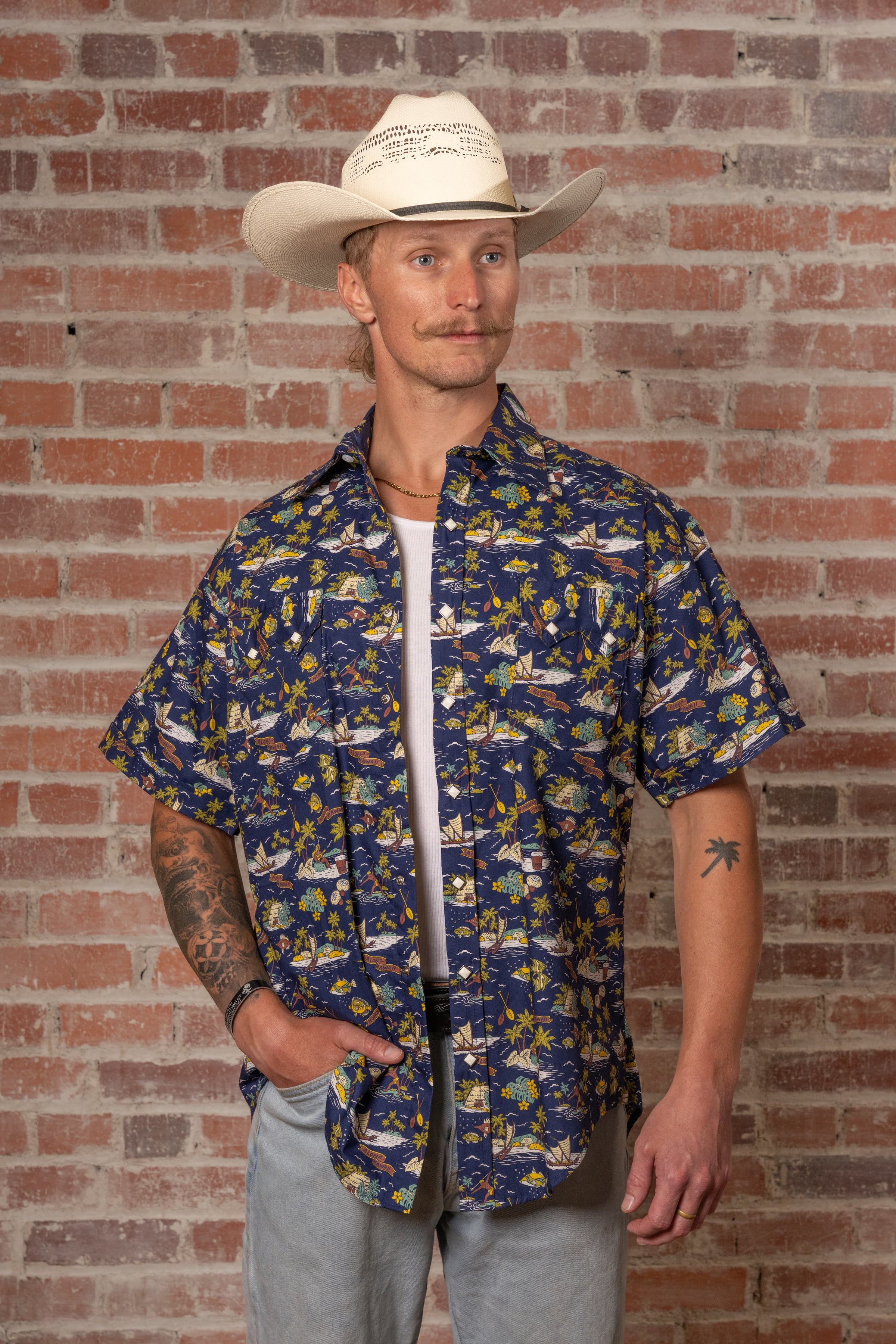 Men’s Short Sleeve Hawaiian Print Western Shirt in Blue