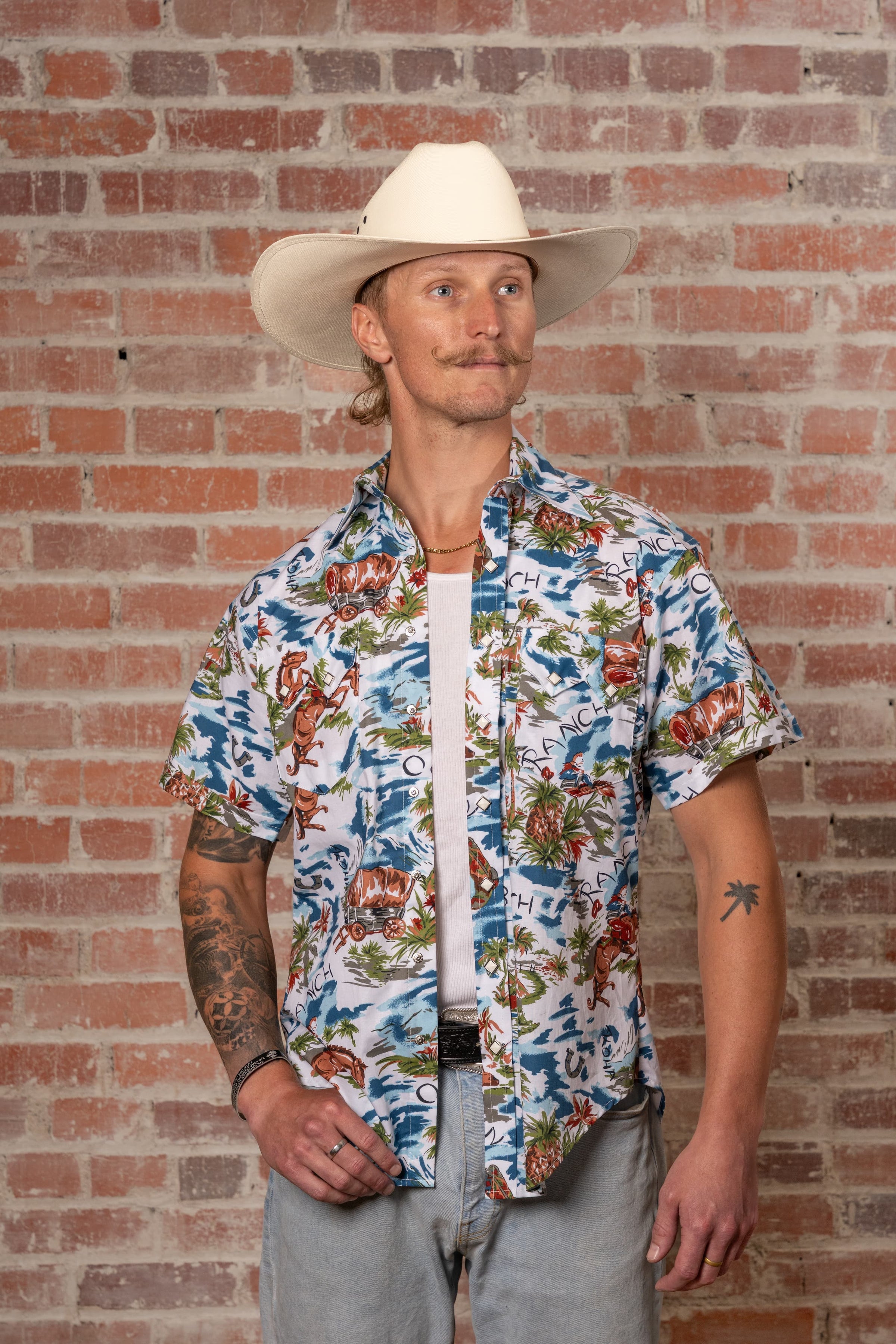 Men’s Blue Western Hawaiian Print Short Sleeve Shirt