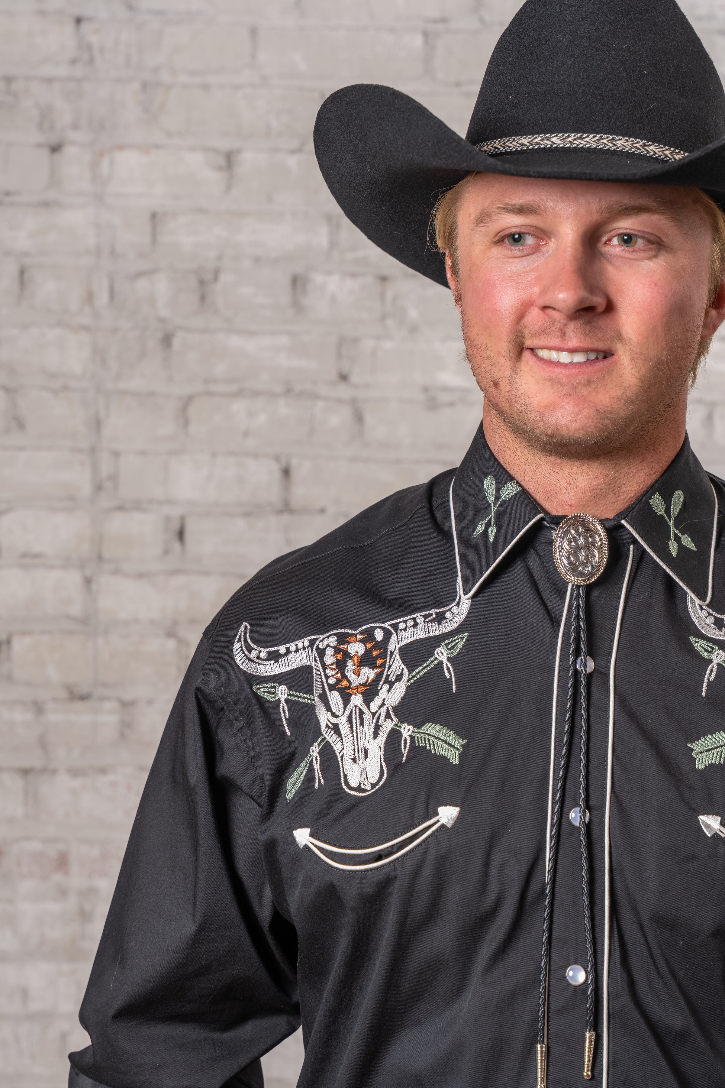 Men’s Vintage Black Steer Skull & Arrow Chain Stitch Embroidered Western Shirt