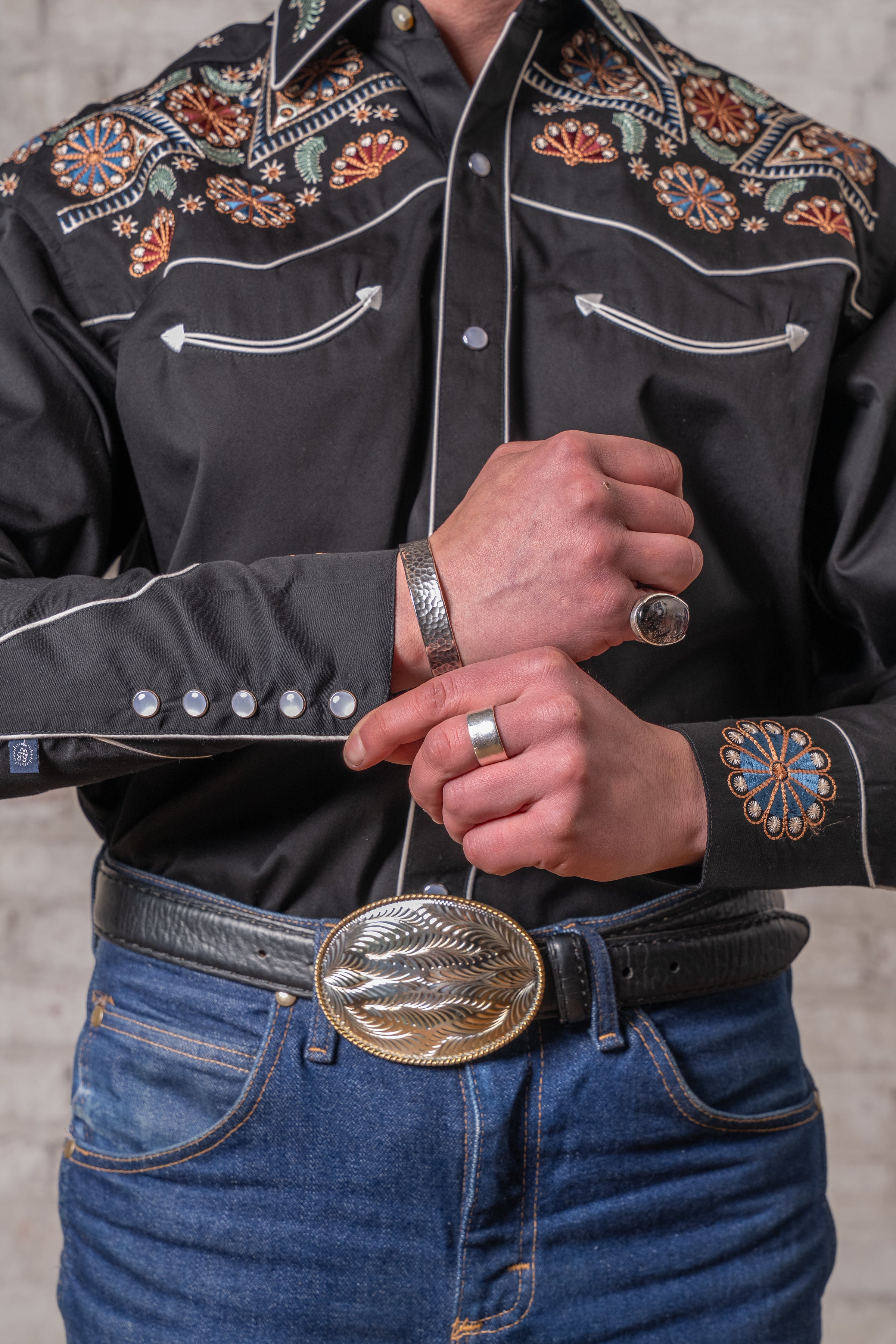 Men's Vintage Black Floral & Stars Embroidered Western Shirt