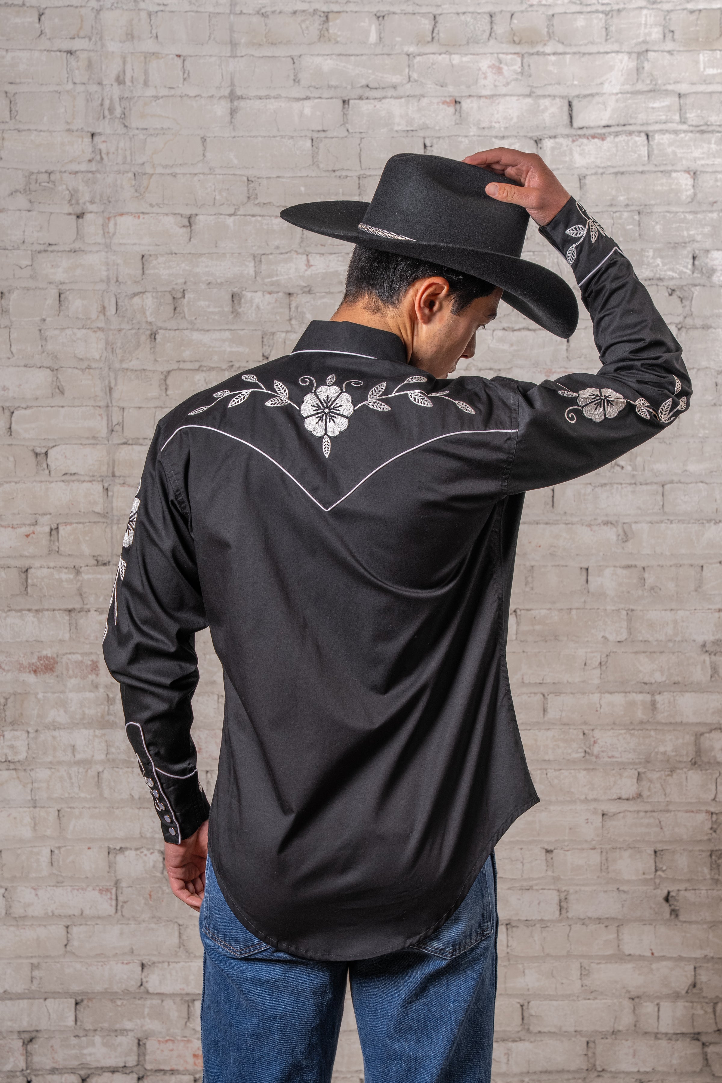 Men’s Vintage Black Floral Embroidered Western Shirt