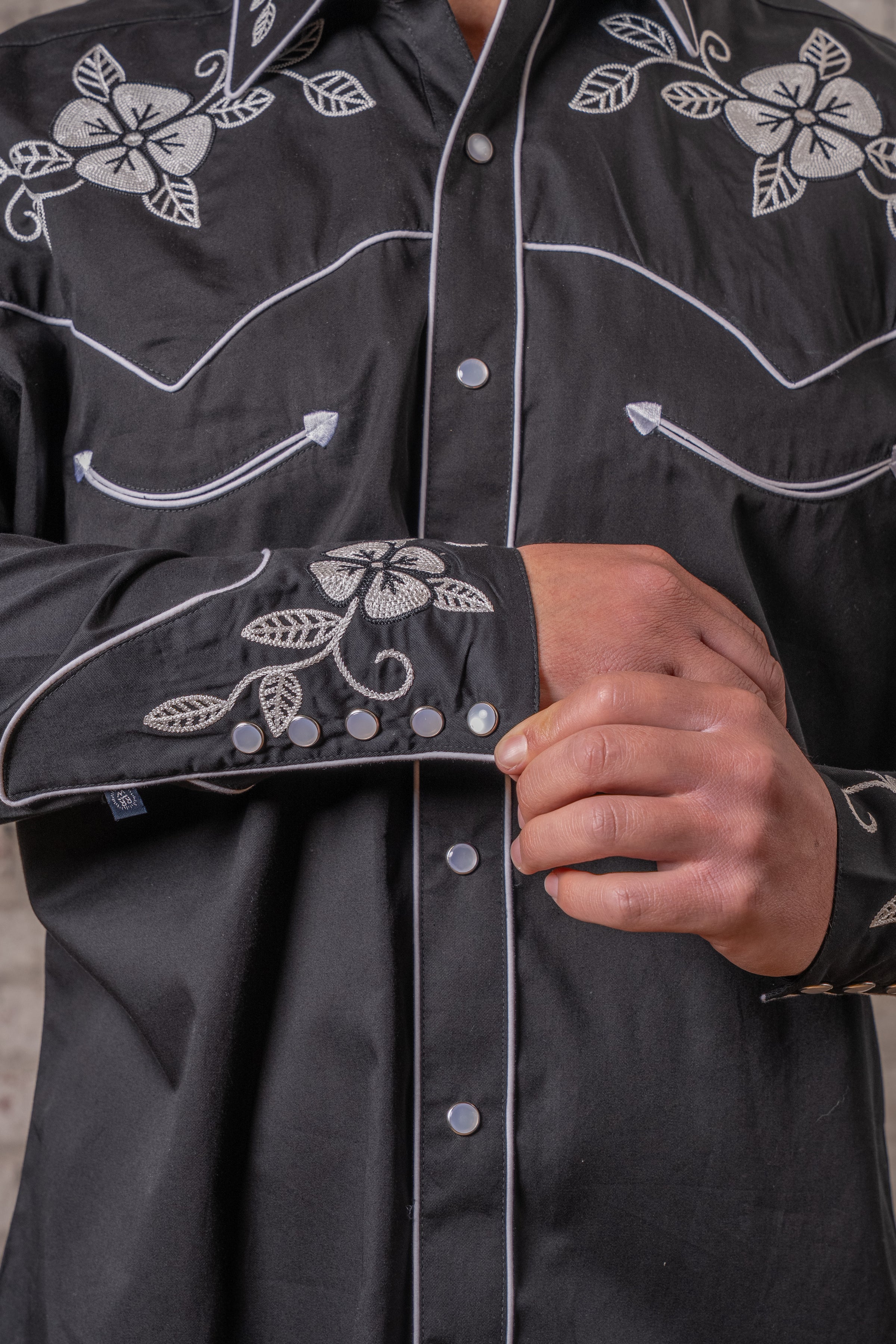 Men’s Vintage Black Floral Embroidered Western Shirt