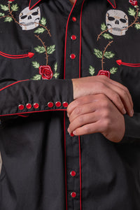 Men’s Skulls & Roses Vintage Embroidered Western Shirt