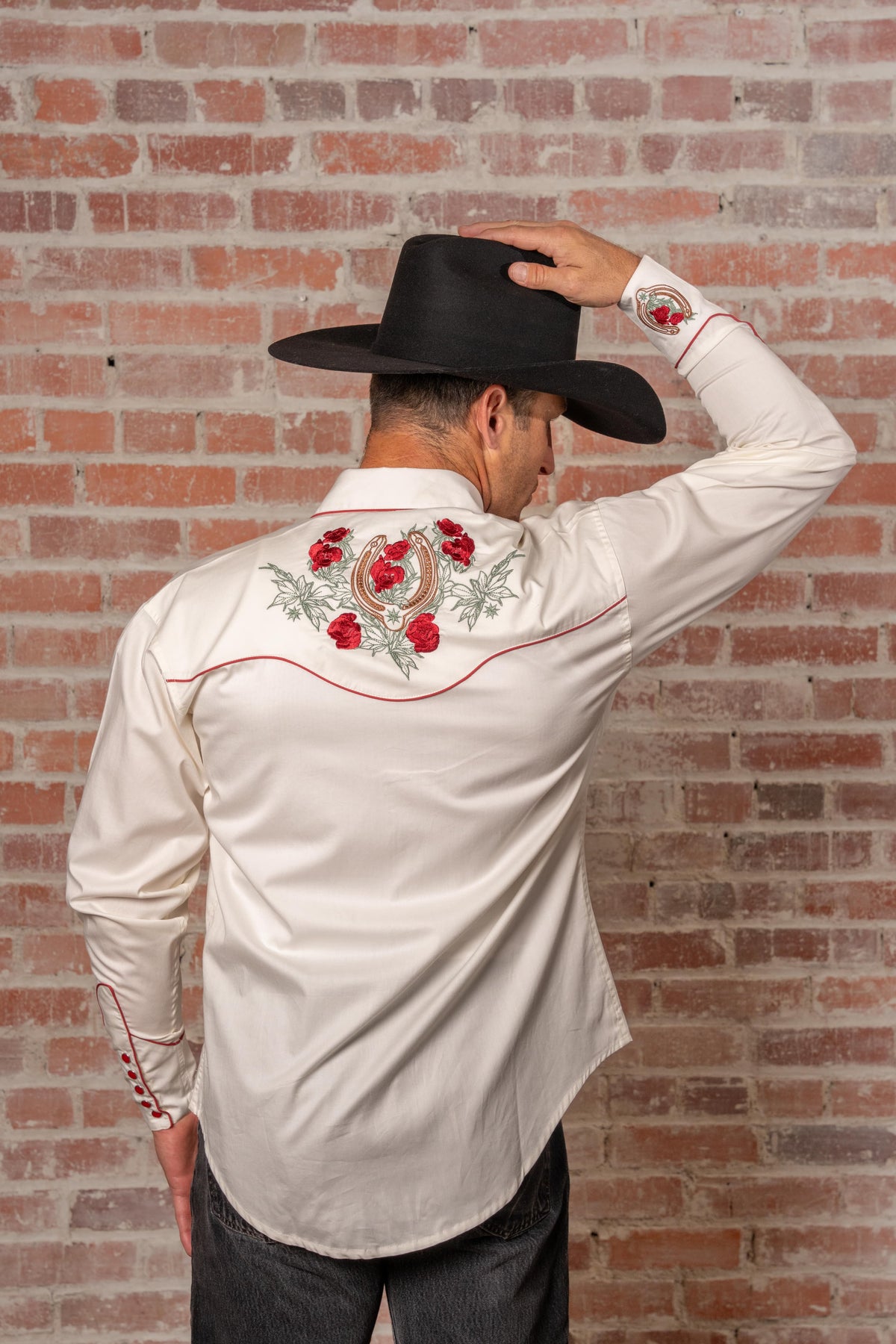 Men’s Ivory Floral & Horseshoe Embroidery Western Shirt