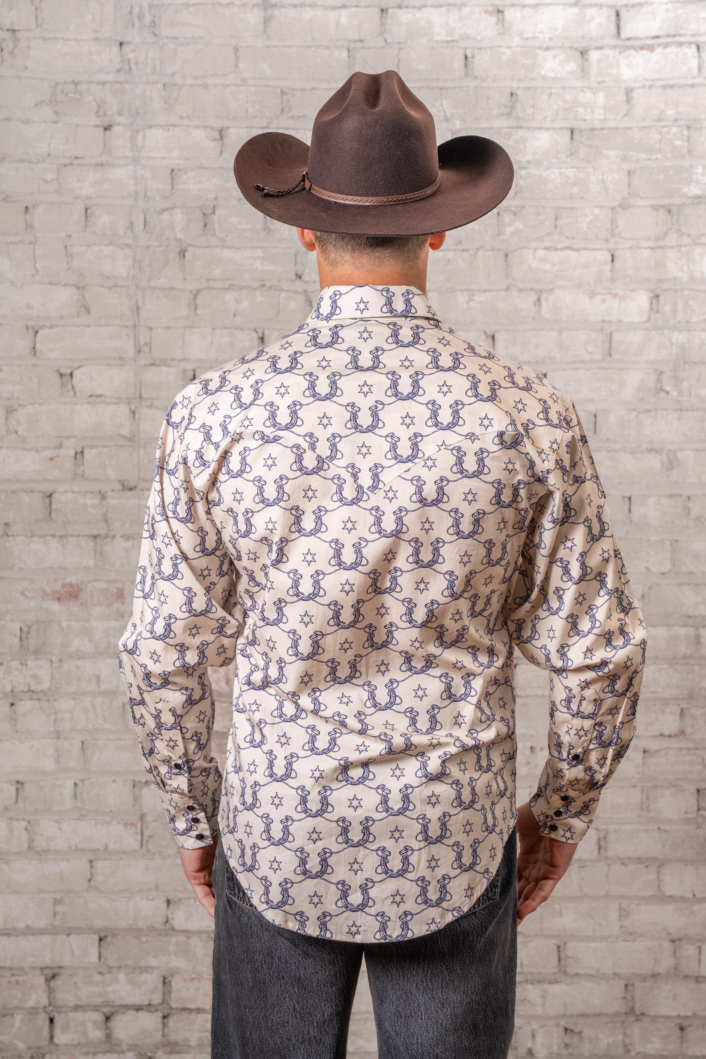 Men’s Natural Horseshoe Print Western Shirt