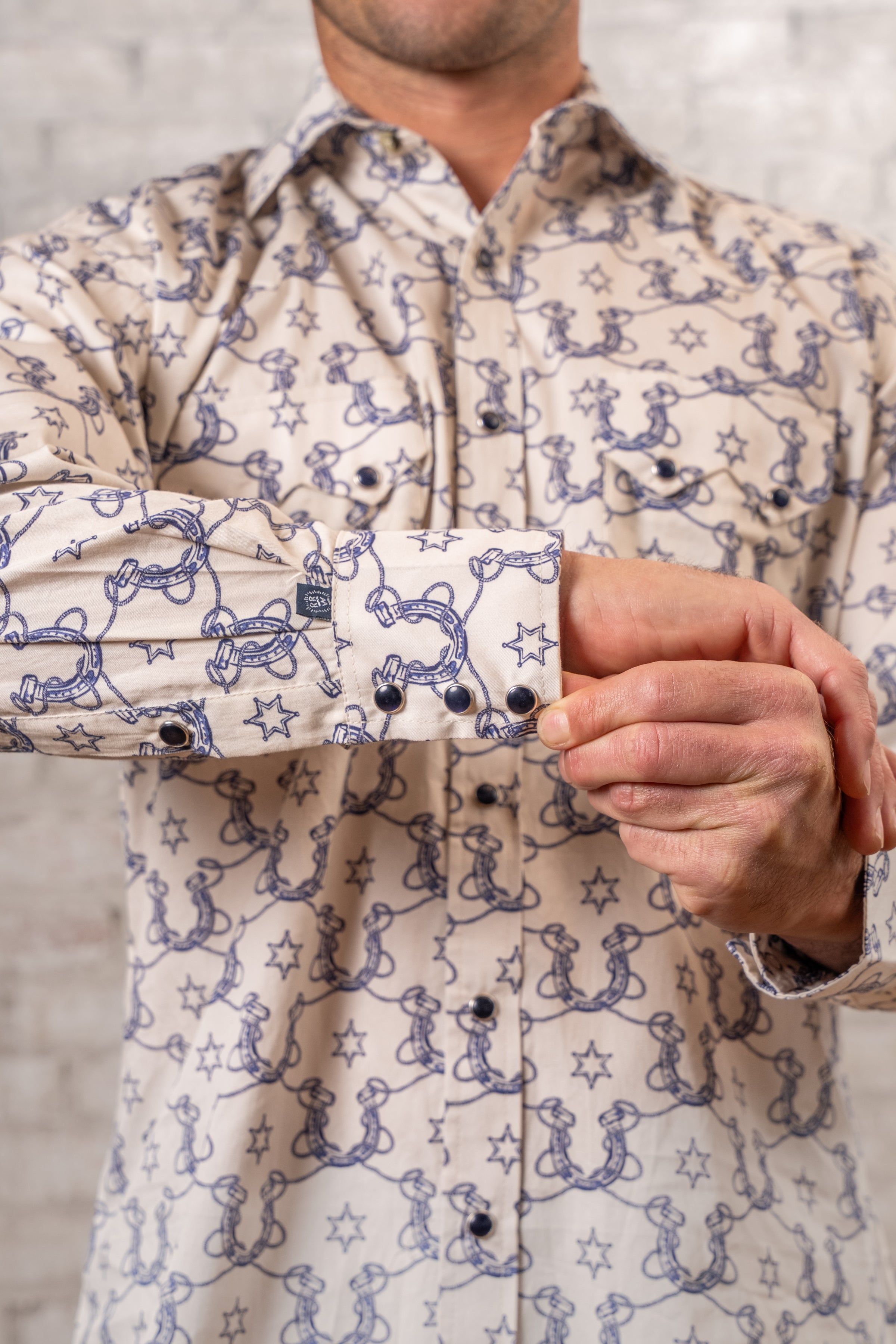 Men’s Natural Horseshoe Print Western Shirt