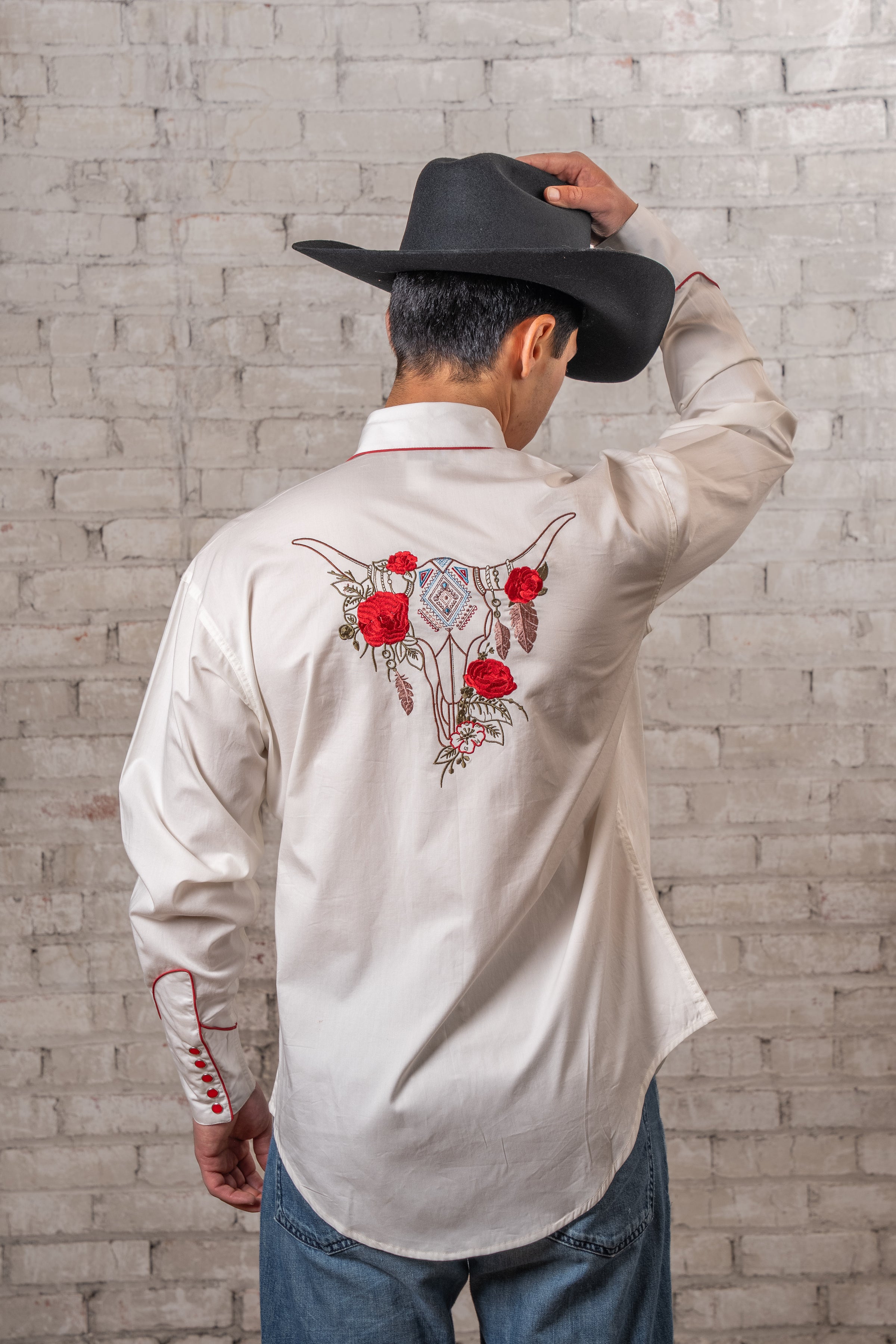 Men's Ivory Red Roses and Steerhead Embroidered Western Shirt