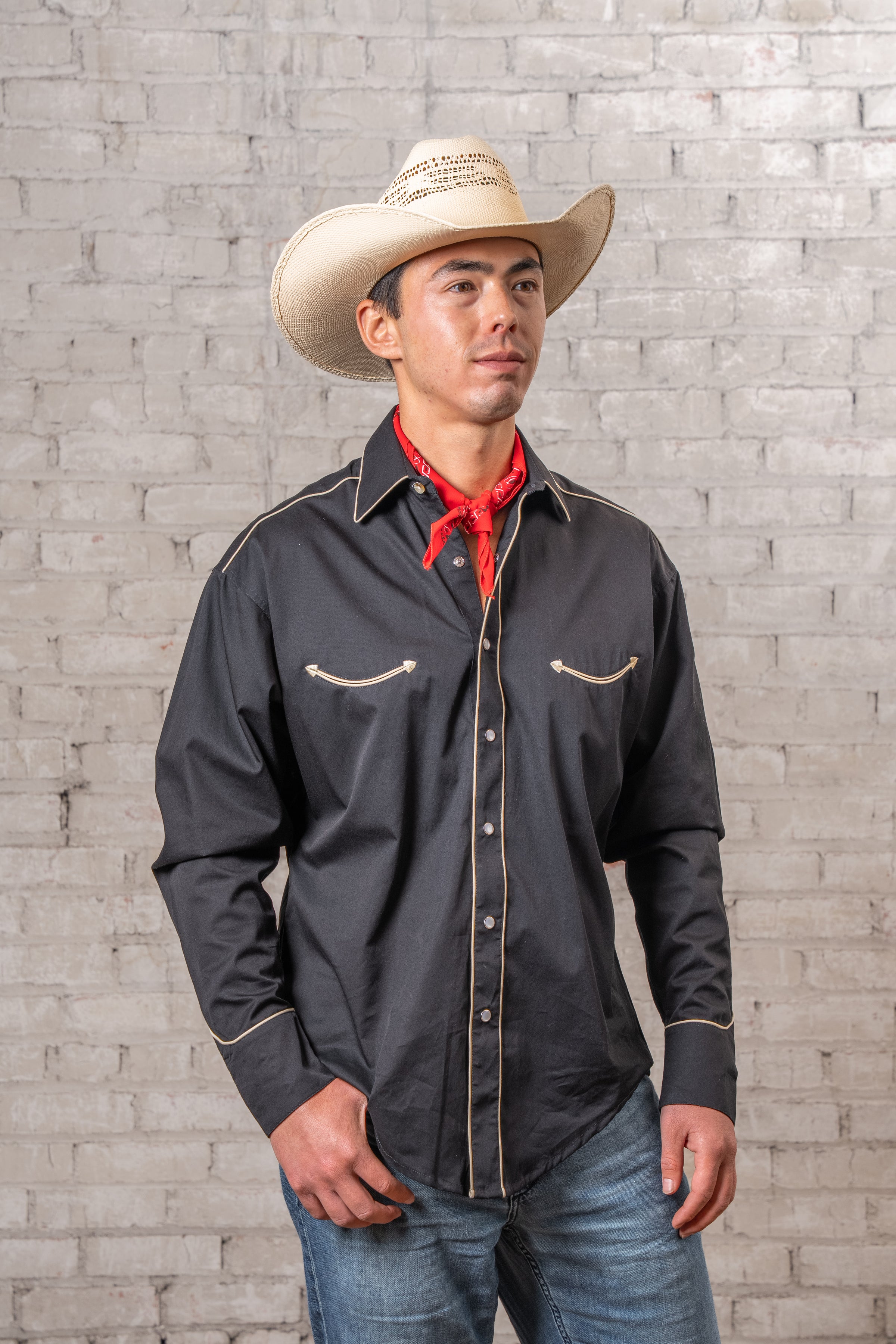 Men's Signature Solid Black Western Shirt with Smile Pockets
