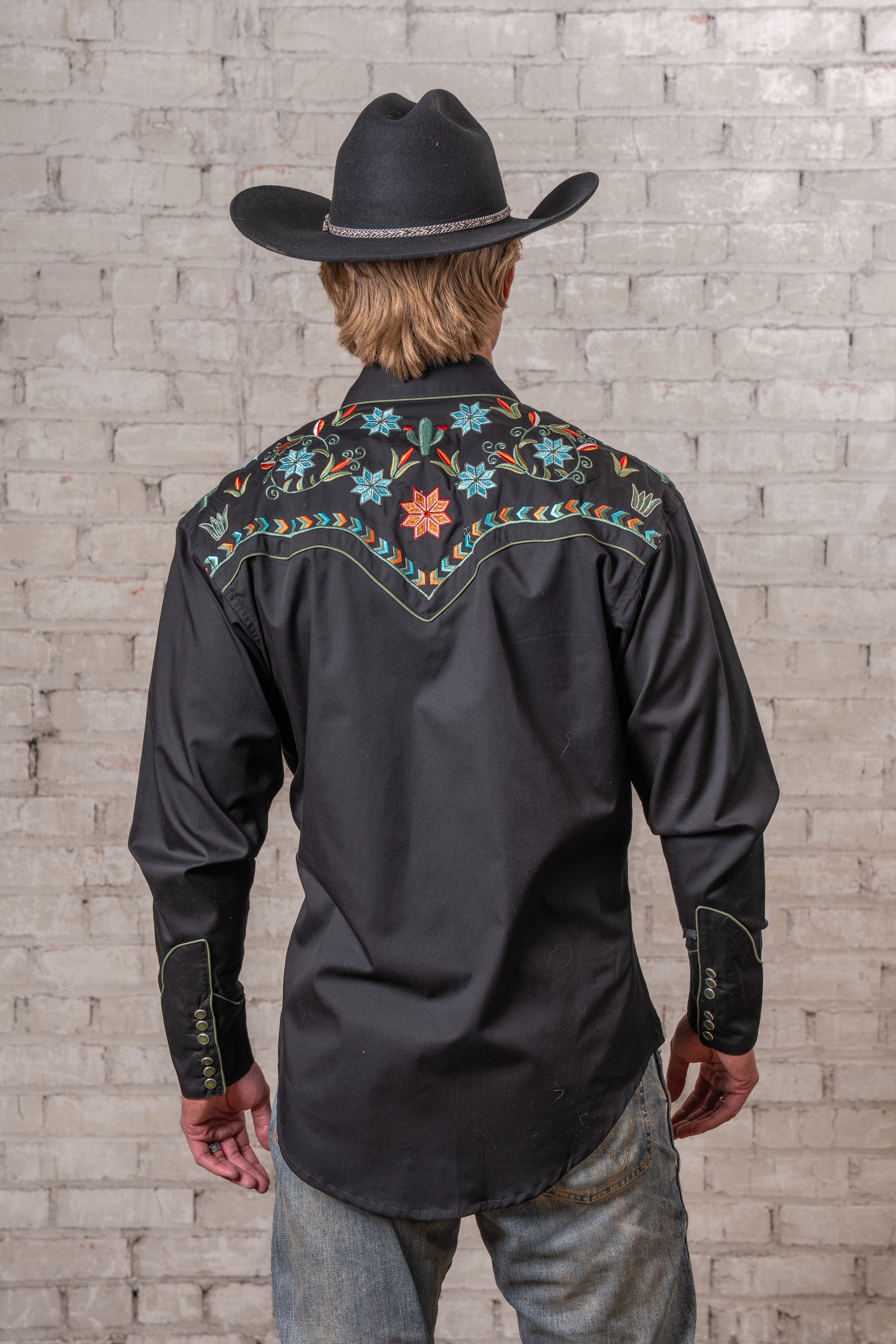 Men’s Black Agave Cactus Floral Embroidered Western Shirt
