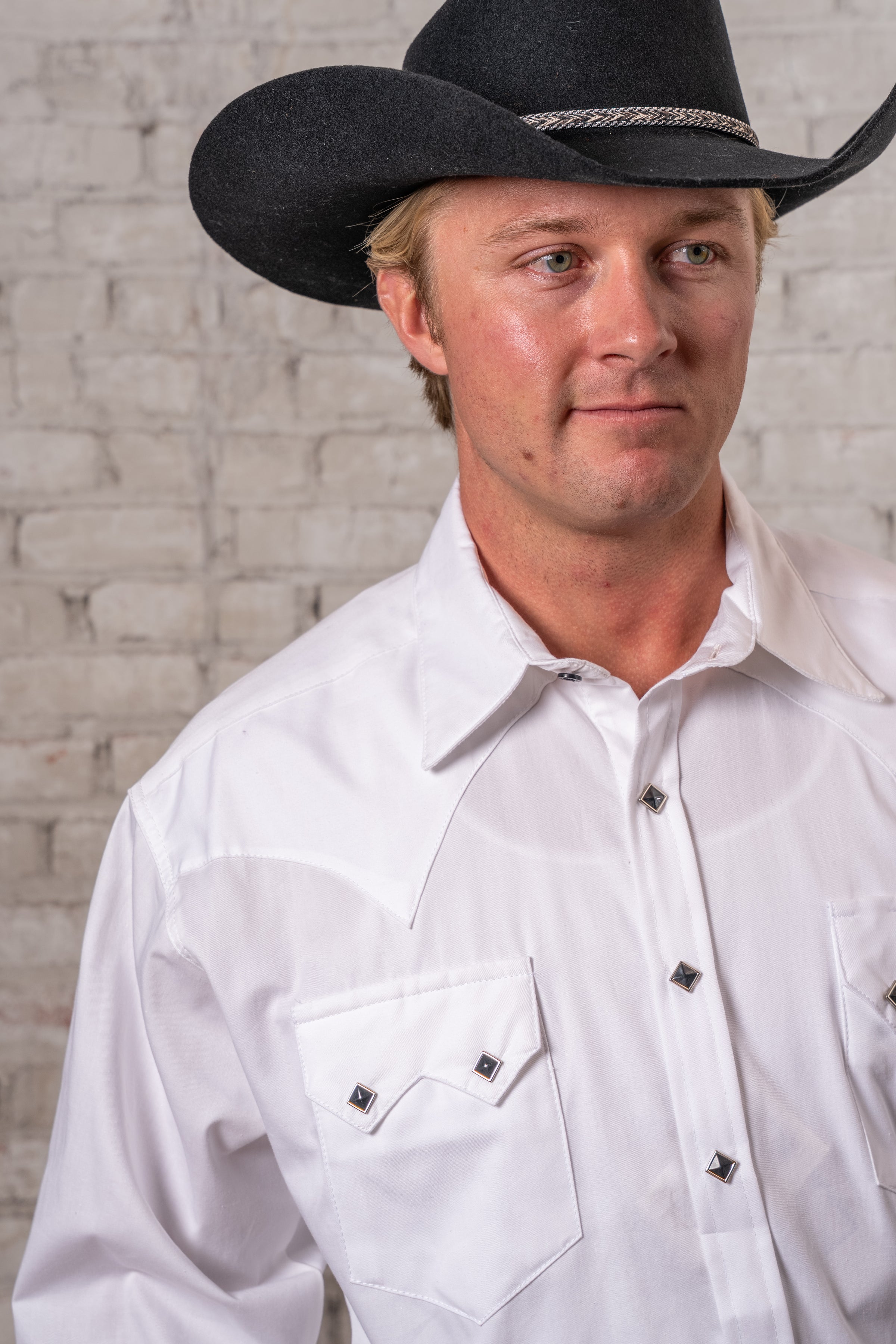 Men's Classic Pima Cotton Solid White Western Shirt with Black Snaps