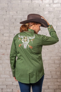 Women’s Vintage Green Steer Skull & Arrow Chain Stitch Embroidered Western Shirt