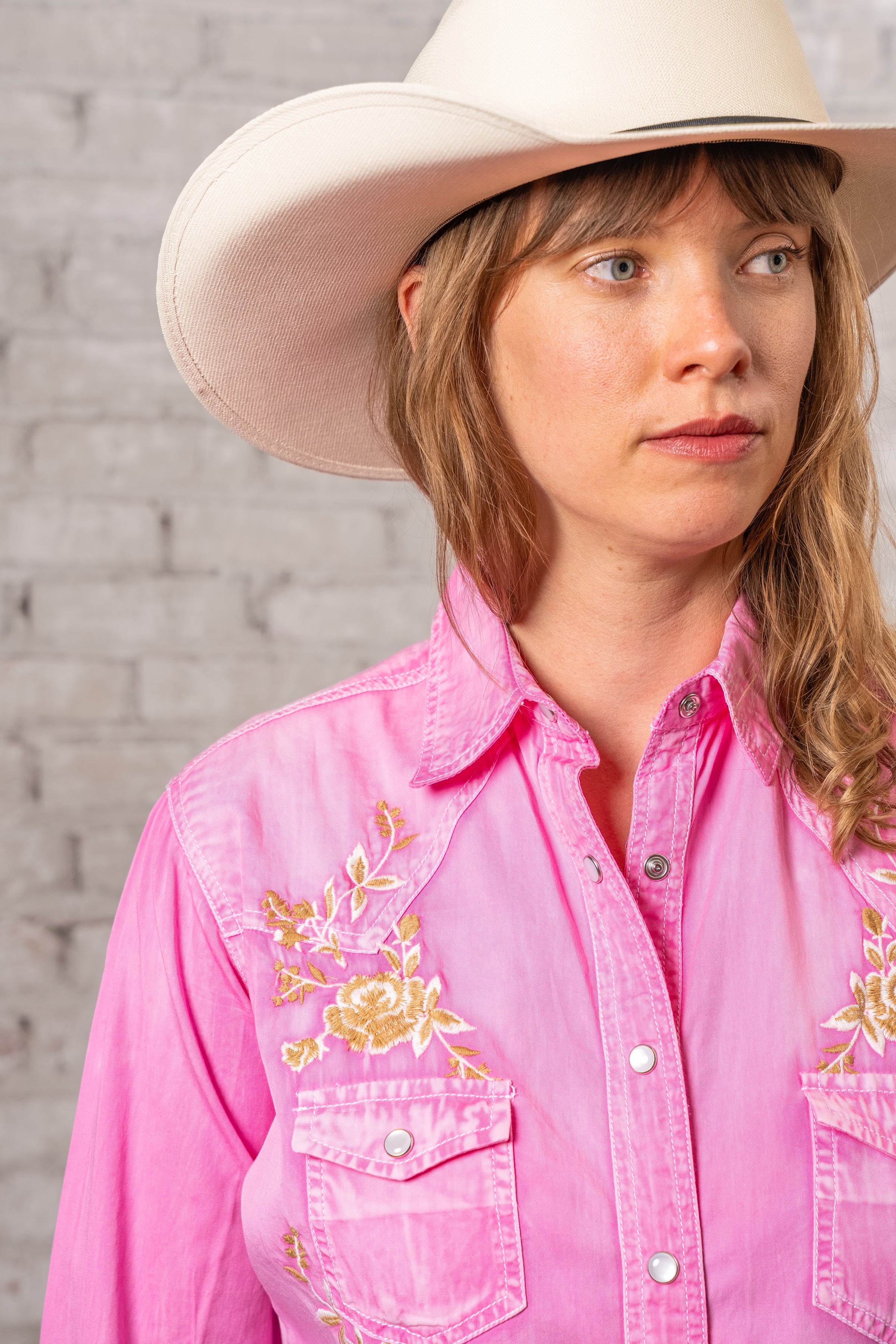 Women's Soft Pink Floral Embroidered Western Shirt
