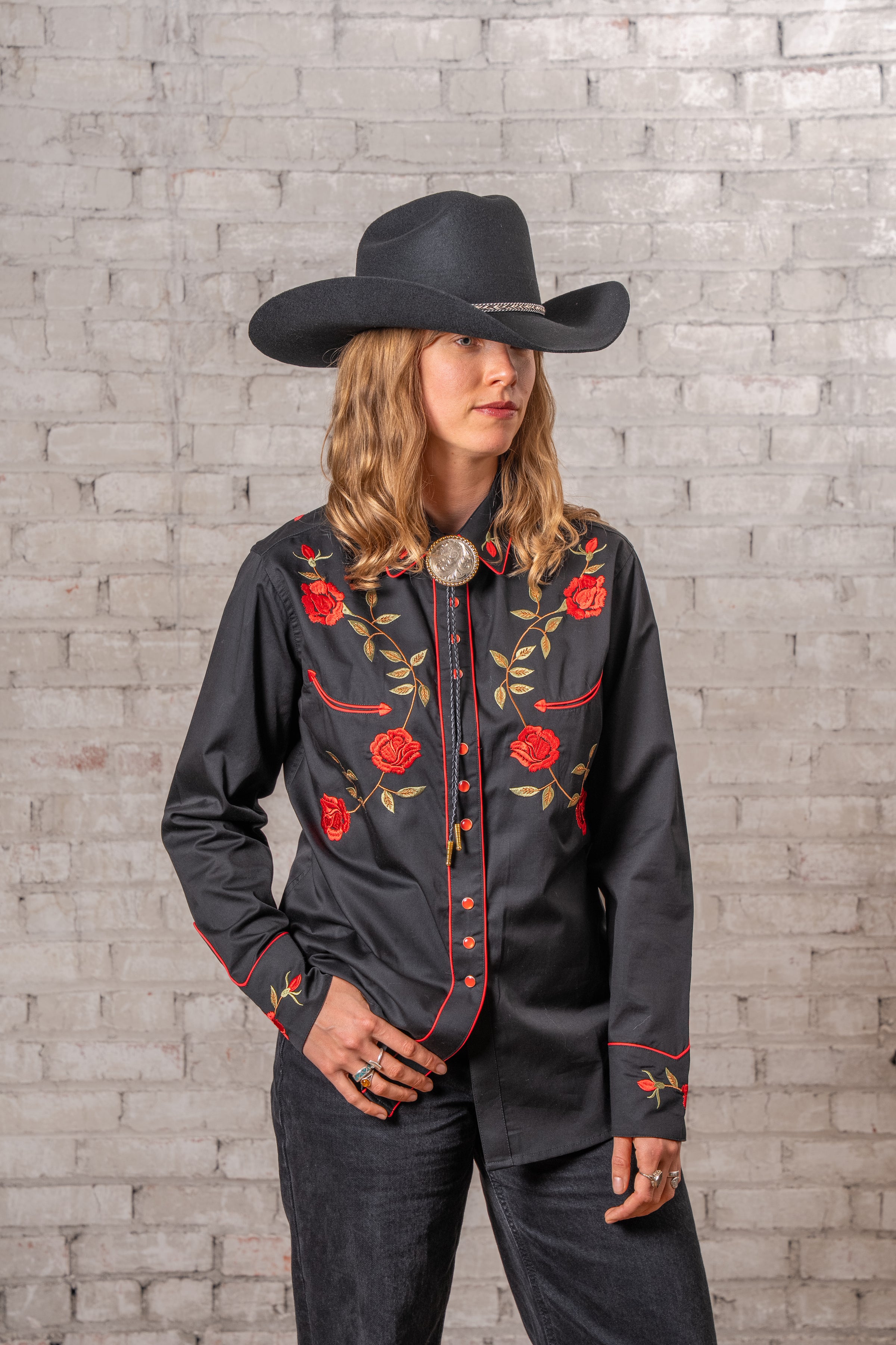 Women's Vintage Black Rose Embroidered Western Shirt