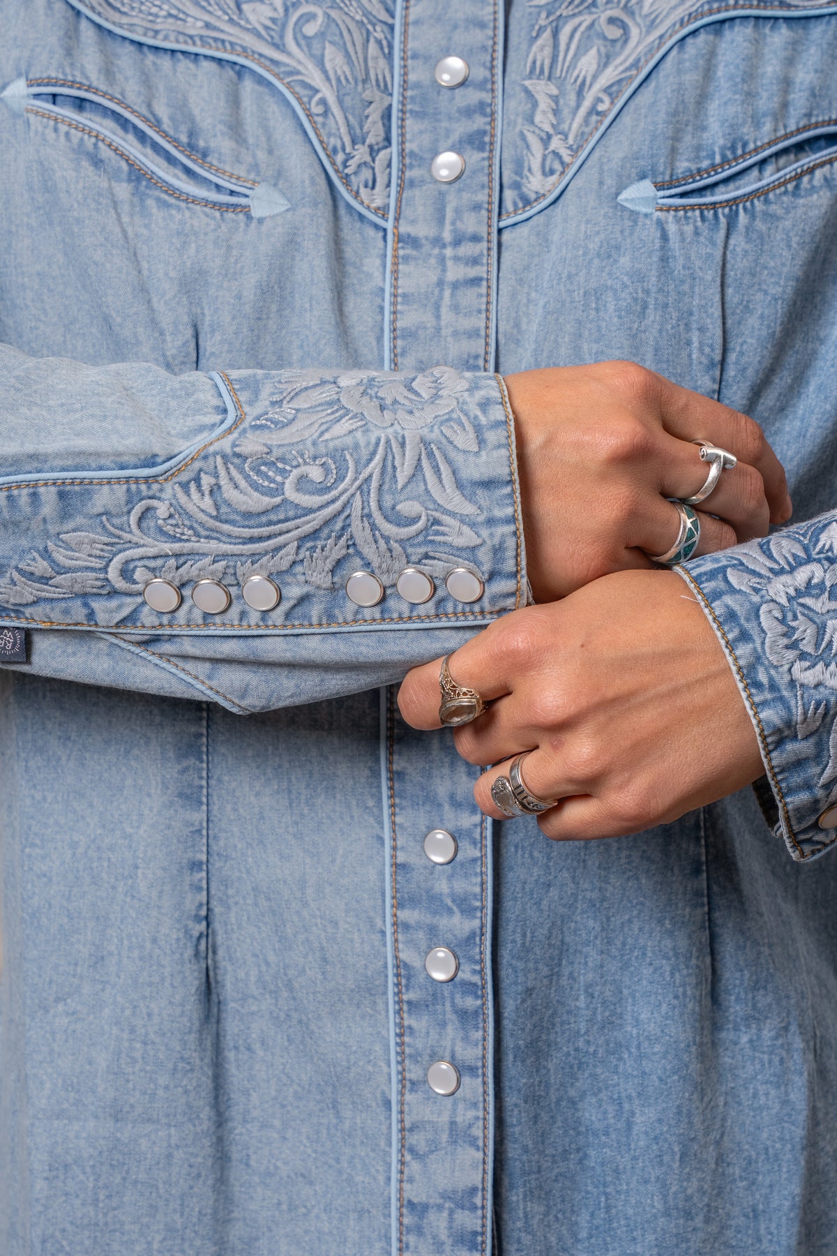 Women's Vintage Denim & Blue Tooling Embroidered Western Shirt