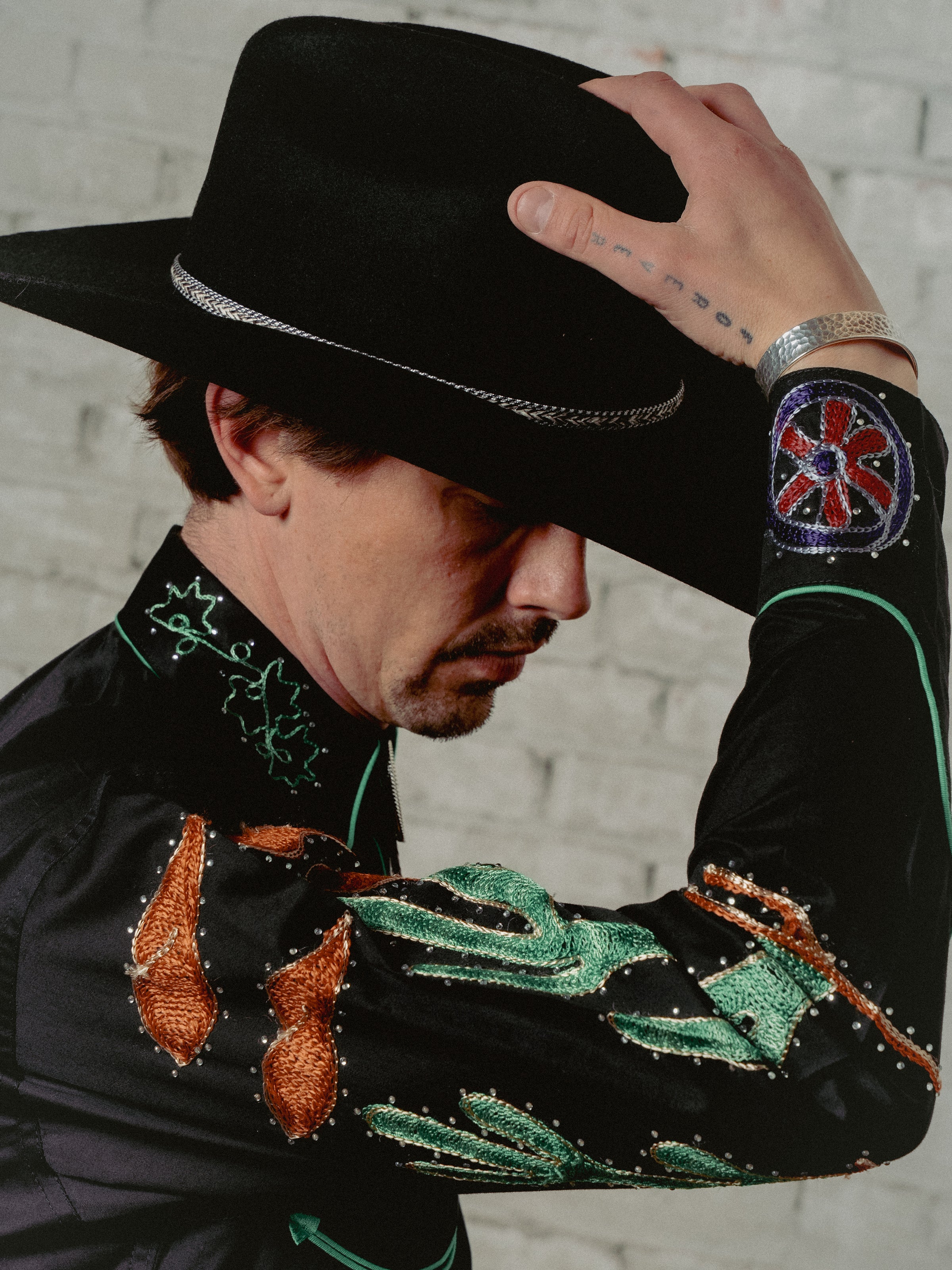 Men's Porter Wagoner Black Embroidered Western Shirt