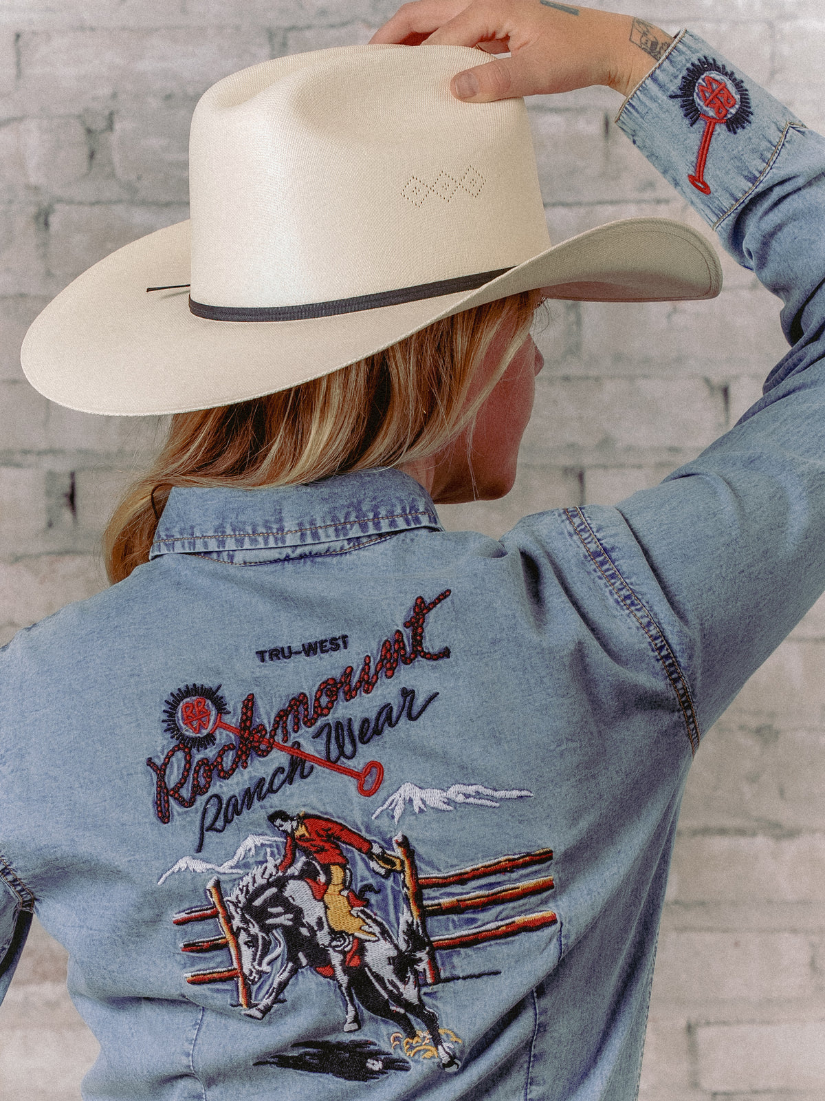 Women’s Rockmount Bronc Vintage Embroidery Western Shirt in Denim