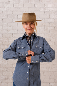 Women's Classic Chambray Sawtooth Pocket Western Shirt