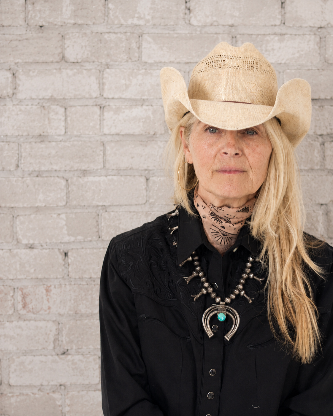 Women's Vintage Black-on-Black Tooling Embroidered Western Shirt