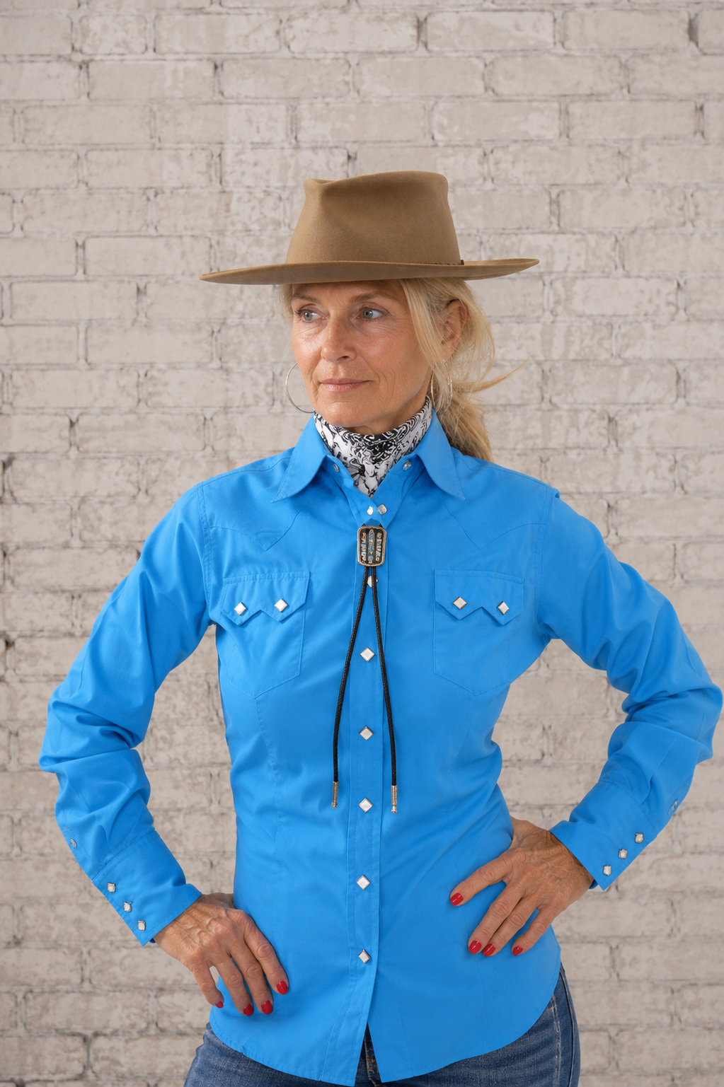 Women's Solid Turquoise Cotton Blend Western Shirt