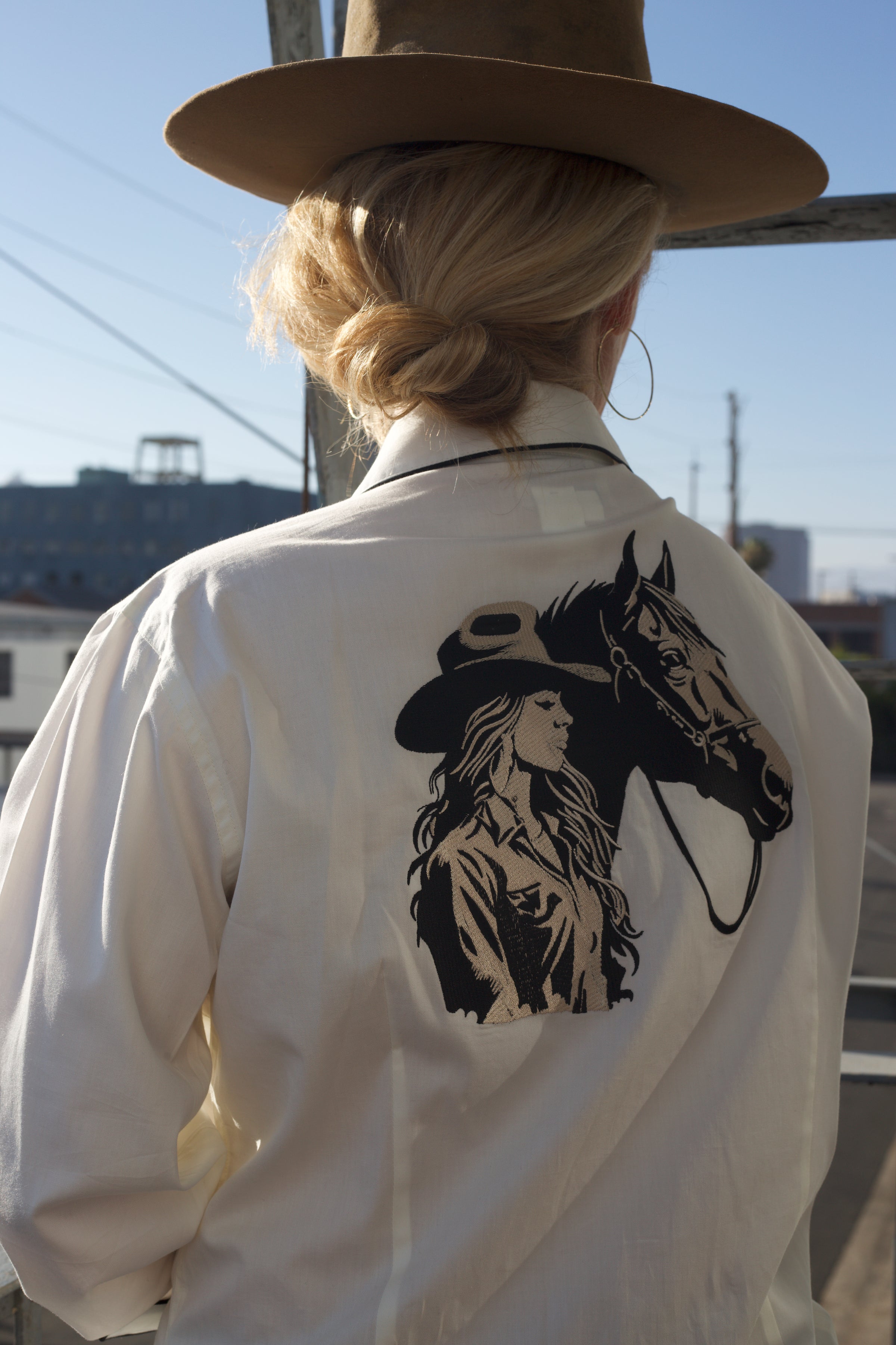 Women’s Ivory Cowgirl & Horse Embroidered Western Shirt